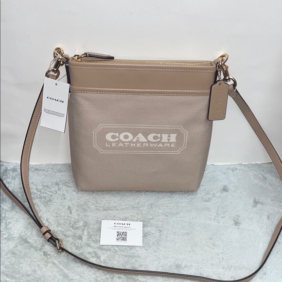 NWT Coach Badge ‘Kitt’ Crossbody